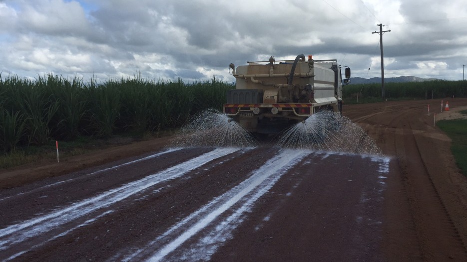 global-road-technology-dust-control-on-gravel-roads
