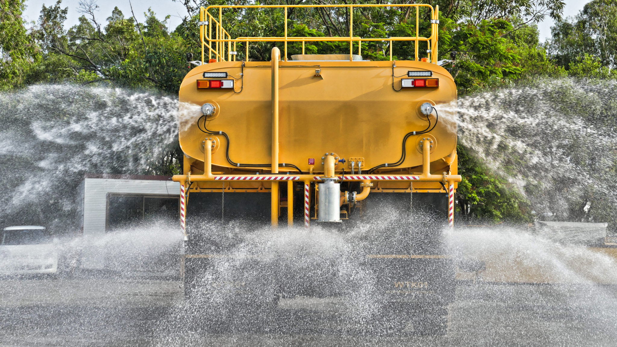 global-road-technology-comparing-dust-suppression-products-in-australia