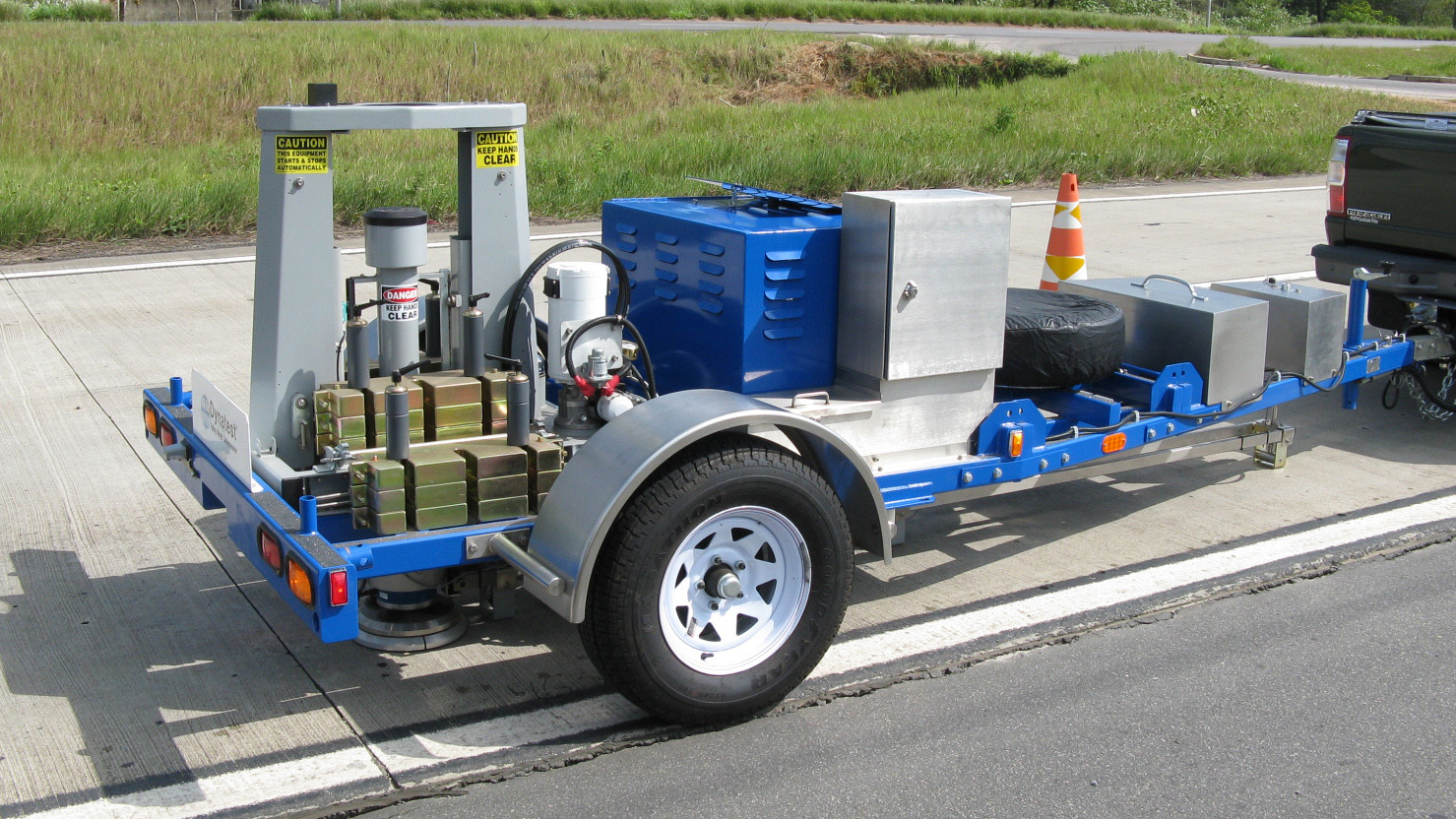 global-road-technology-falling-weight-deflectometer-FWD