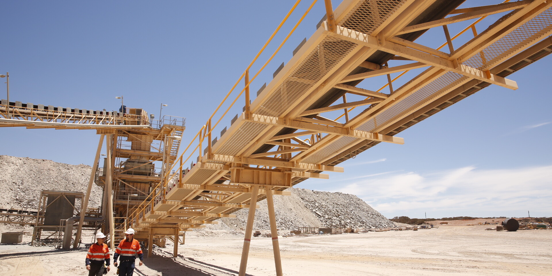 quarry workers exposed to silicosis causing dust