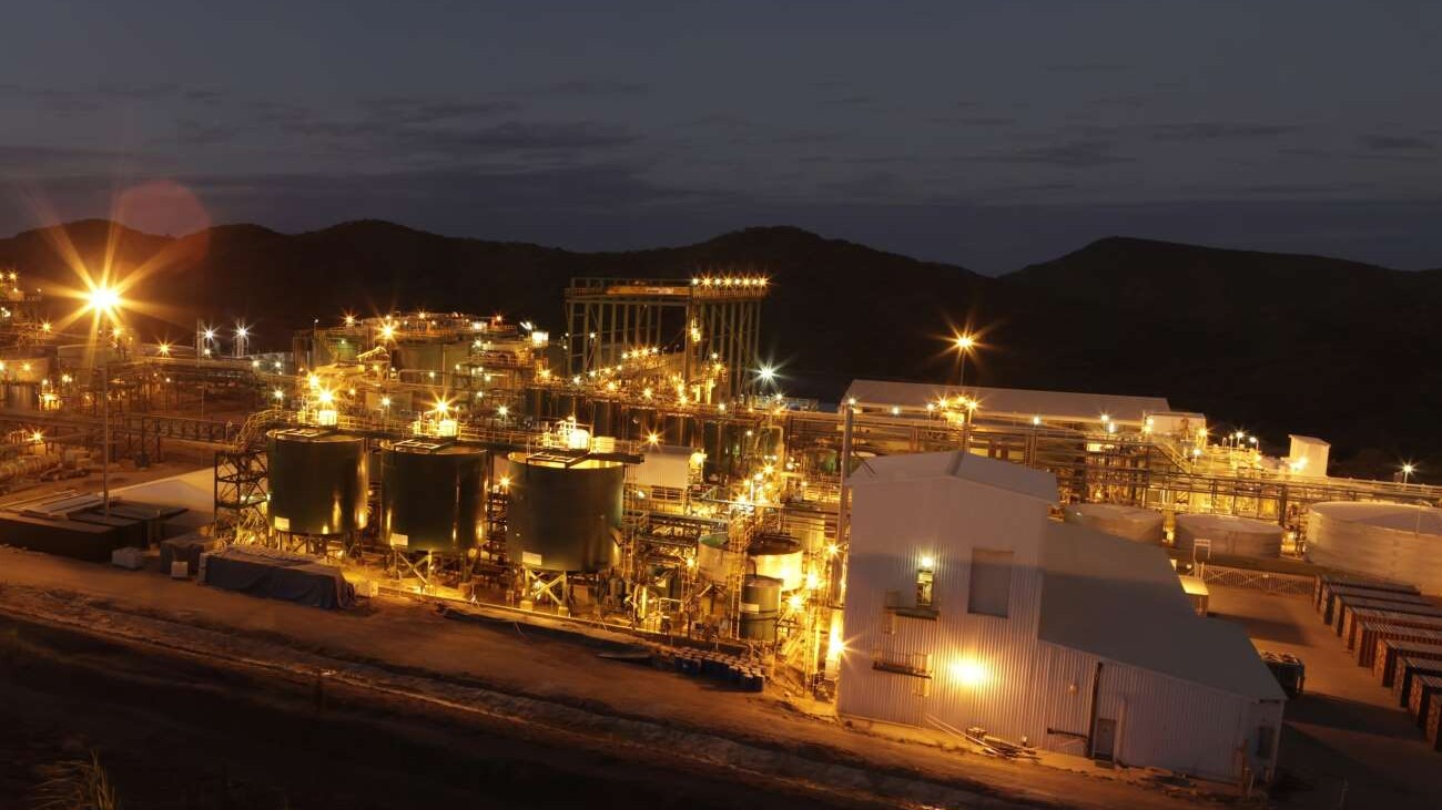 Nuclear Energy and Dust Generation