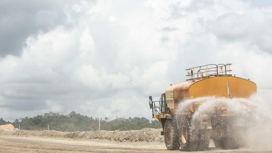 GRT Water Truck spraying for dust control